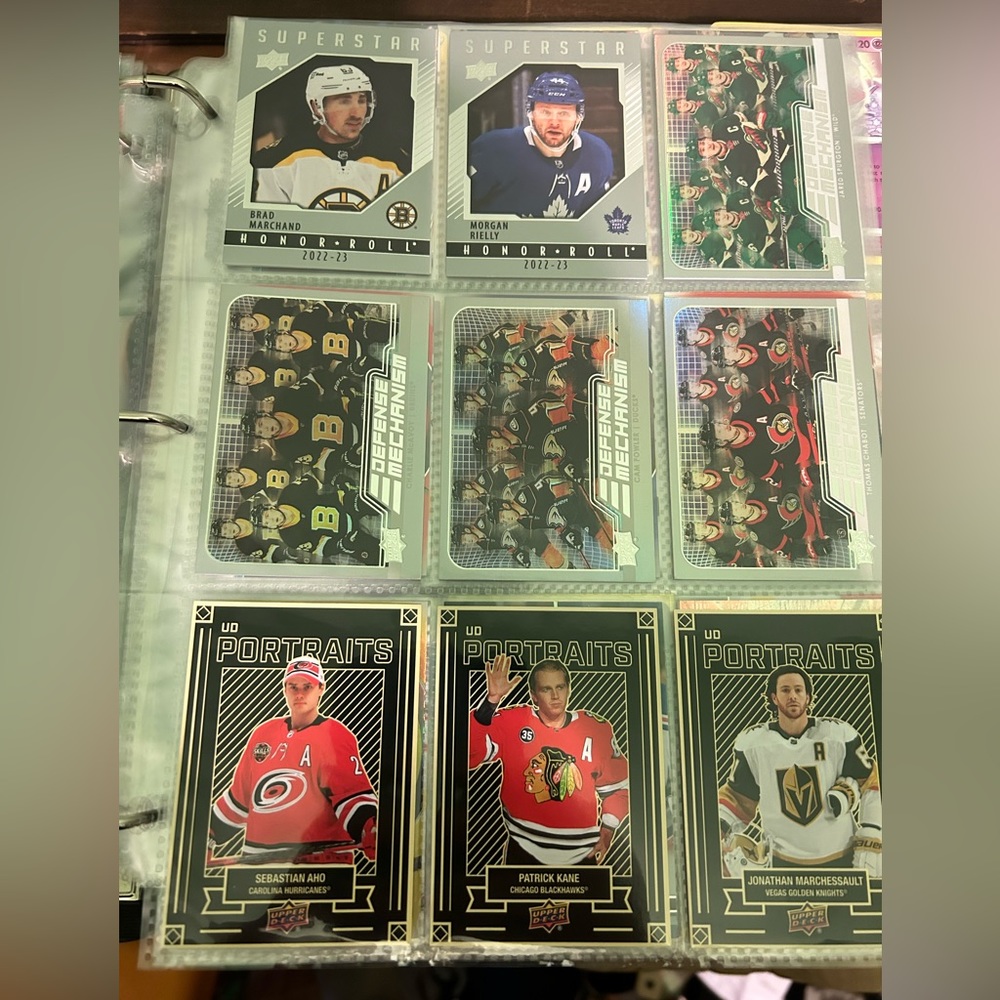 9 Assorted NHL hockey cards